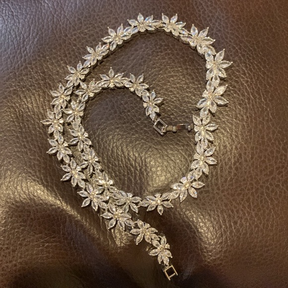 Set of zircon jewelry - Picture 4 of 12